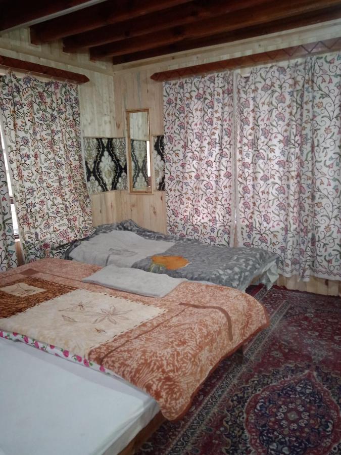Rainbow Palace Pahalgam Exterior photo