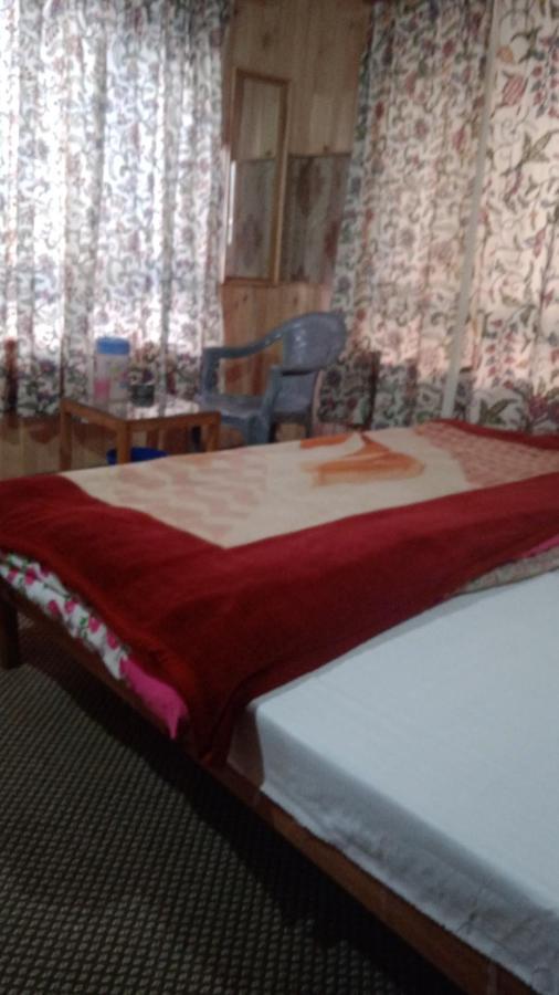 Rainbow Palace Pahalgam Exterior photo